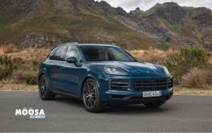 Photo of Porsche Cayenne with Driver