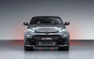Photo of Toyota Yaris with Driver