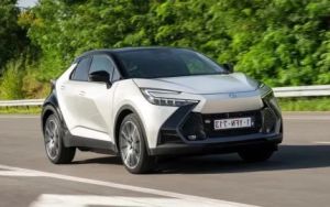 Photo of Toyota C-HR with Driver