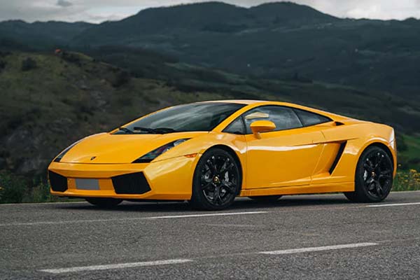 Rent a Car in Ibn Battuta Gate UAE 2 lamborghini rental dubai