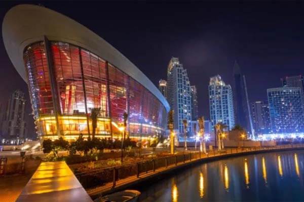 Cena de Año Nuevo en la Ópera de Dubái