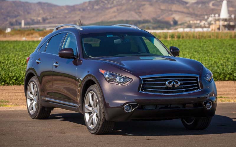 Infinity QX 70 with Driver Infinity QX 70 with Driver