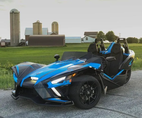 Polaris Slingshot R Limited 2021 Rental in Dubai