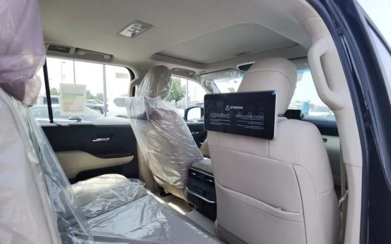 Toyota Land Cruiser VXR Twin Turbo without Deposit in Dubai