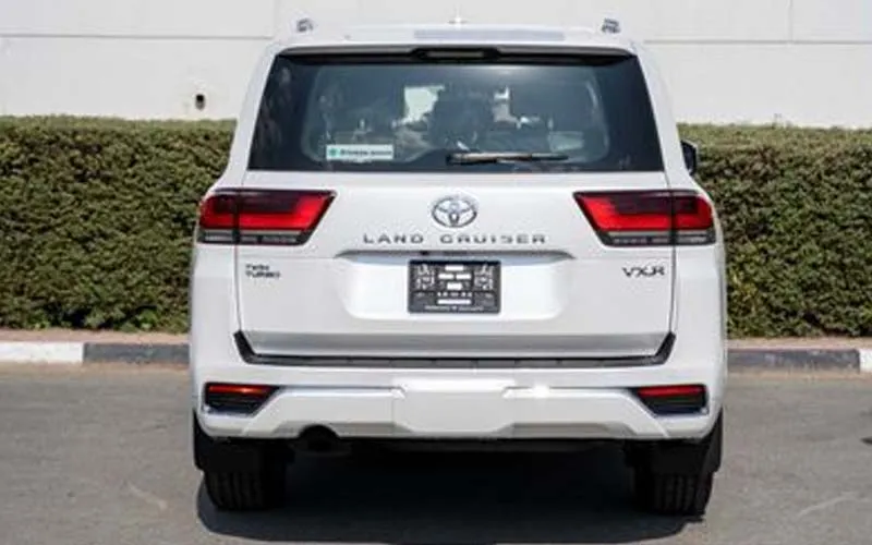Toyota Land Cruiser VXR Twin Turbo without Deposit in Dubai