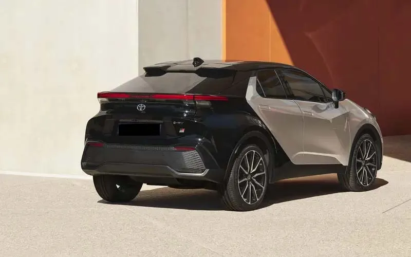 丰田 C-HR（含司机）