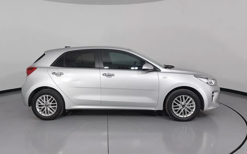 Киа Рио Хэтчбек