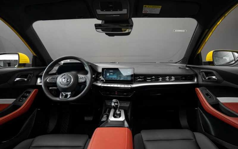 Miete MG 5 2024 Dubai