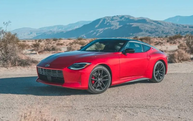 نيسان Z دبي 2024