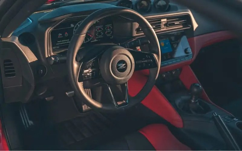 نيسان Z دبي 2024