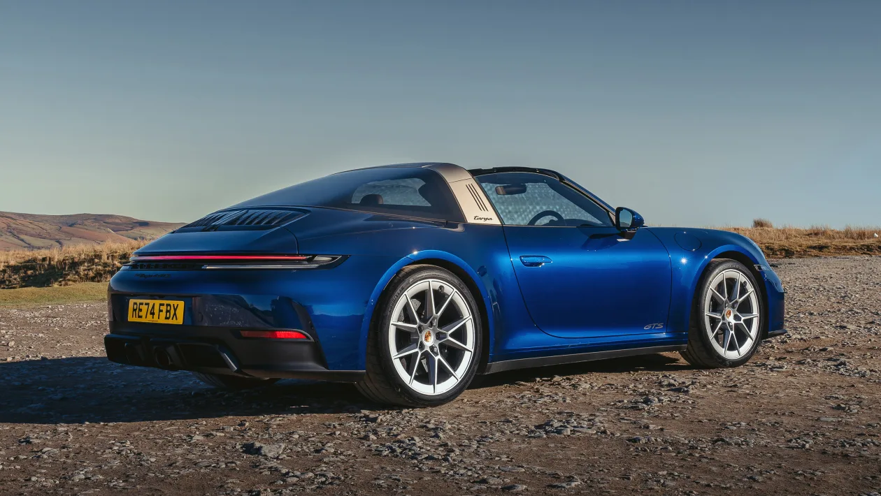 Porsche 911 Targa 4 GTS Spyder