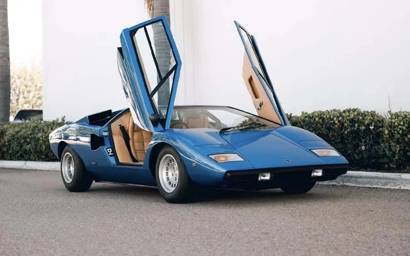 Lamborghini Countach LP400