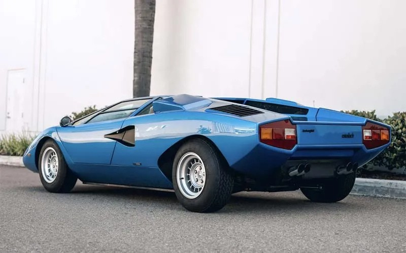 Lamborghini Countach LP400