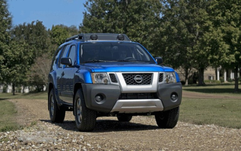 Nissan Xterra with Driver
