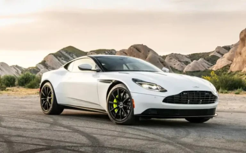 Aston Martin DB11