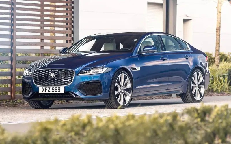 Photo of Jaguar XF Sedan