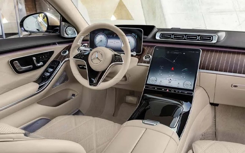 Mercedes Maybach with Driver