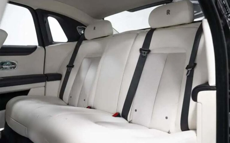 Rolls Royce Ghost with Driver