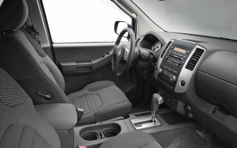 Nissan Xterra with Driver