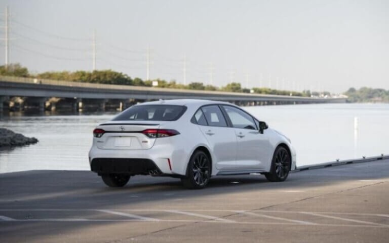 Toyota Corolla with Driver