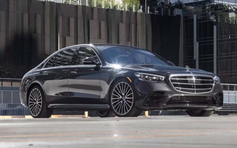 Mercedes S Class with Driver