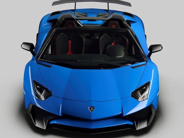 Lamborghini Aventador LP 750-4 Superveloce