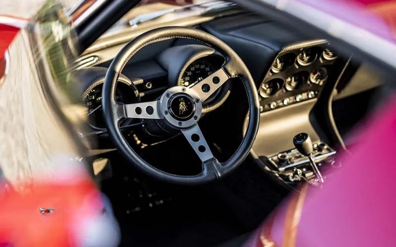 Lamborghini Miura S Rental Dubai