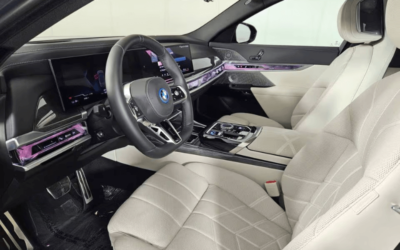 BMW i7