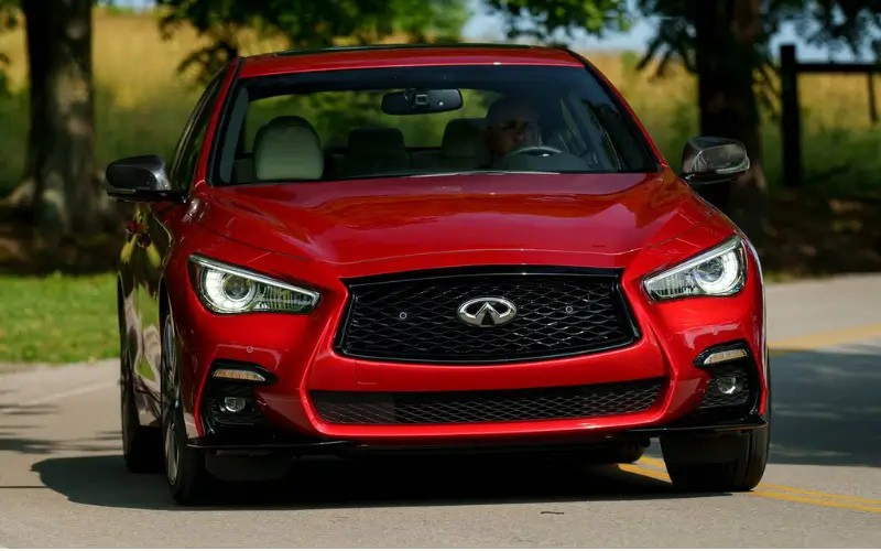 Rent Infiniti Q50 in Dubai