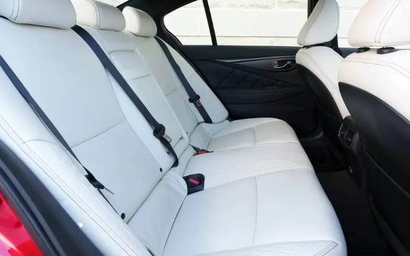 Rent Infiniti Q50 in Dubai