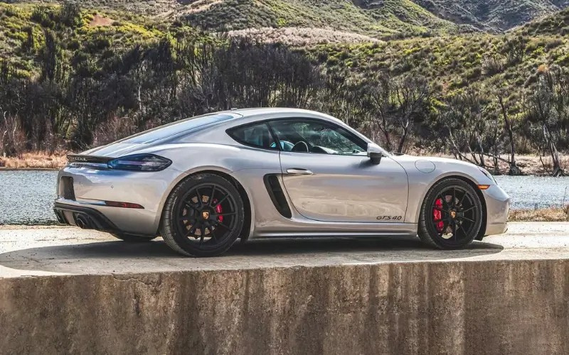 Porsche 718 Cayman