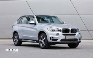 Silver BMW X5 2018 Front side view