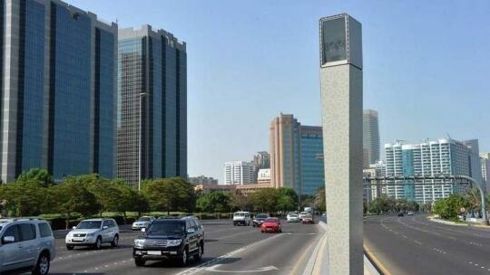 People who rent cars Dubai witnesses five common traffic violations