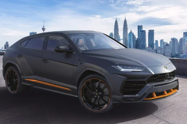Lamborghini Urus Graphite Capsule MY2021