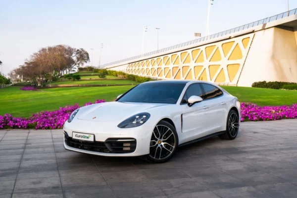 Porsche Panamera GTS 2021