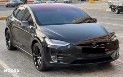 Tesla Model X 2024