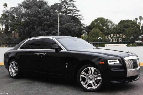 rolls royce ghost series 2