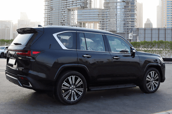 Lexus LX600